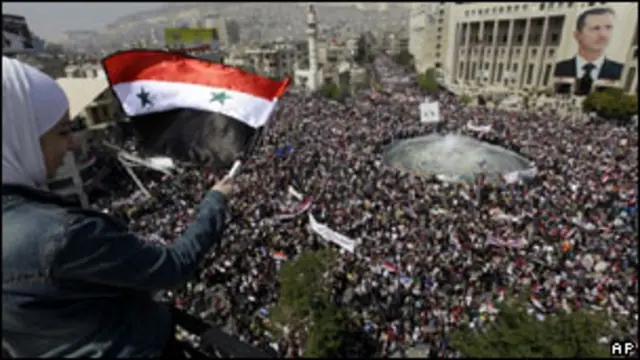 Unjuk rasa pro-Assad di Damaskus