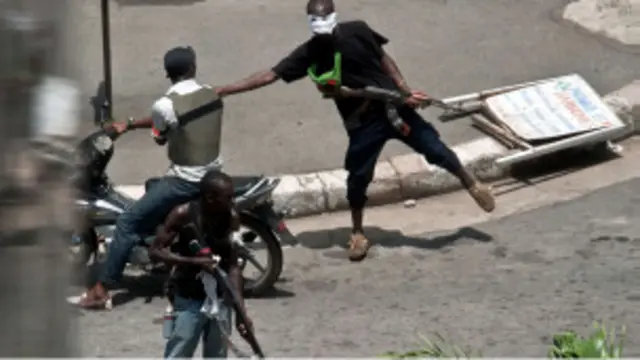 Milisi pendukung Gbagbo