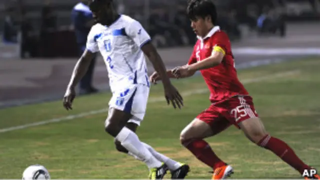 Pertandingan sepakbola di CIna