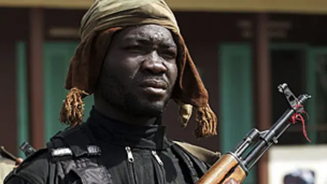 Tentara loyalis Outtara