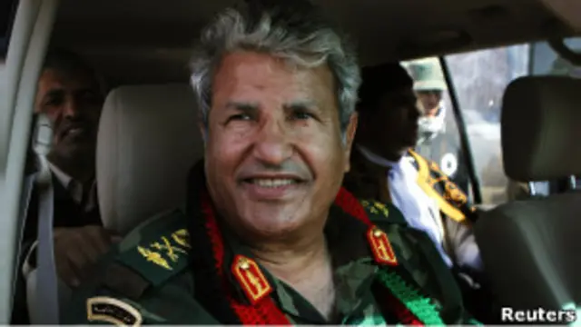 Abdel Fattah Younes termasuk salah seorang bekas tokoh penting di rezim Gaddafi