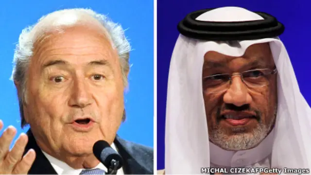Sepp Blatter (kiri) dan Mohamed Bin Hammam (kanan)
