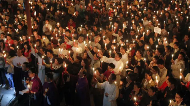 Nhóm Công giáo ở Hà Nội là những người duy nhất công khai ủng hộ vị luật gia bất đồng chính kiến.