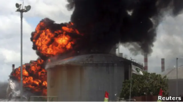 Kebakaran di tangki minyak Cilacap