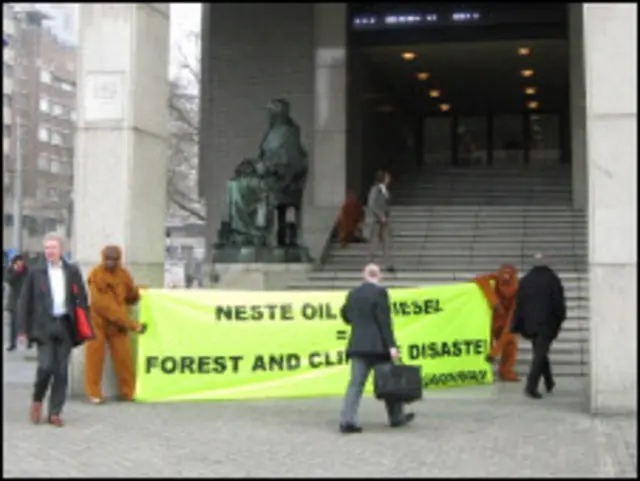 Представники Greenpeace пікетували конференцію із "зеленої" енергетики у Роттердамі