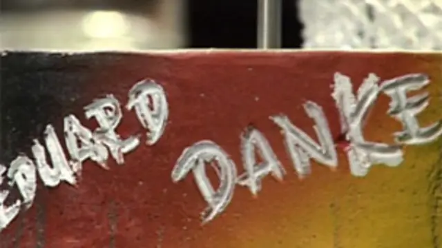 بقایای دیوار برلین در برخی موزه های دنیا نیز به نمایش گذاشته شده است