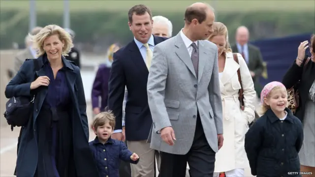 كونتيسة ويسيكس، جيمس ويندسور، بيتر فيليبس، الأمير إدوارد، الليدي لويز ويندسور