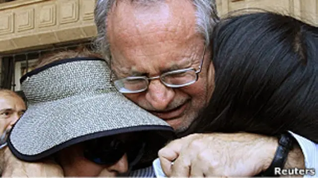 Javier Sicilia y su familia.