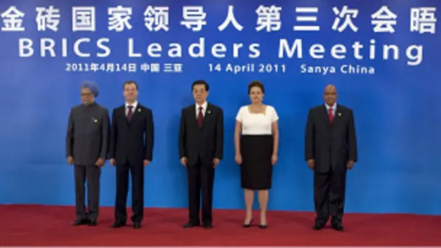 金砖五国领导人在今年4月的三亚峰会上