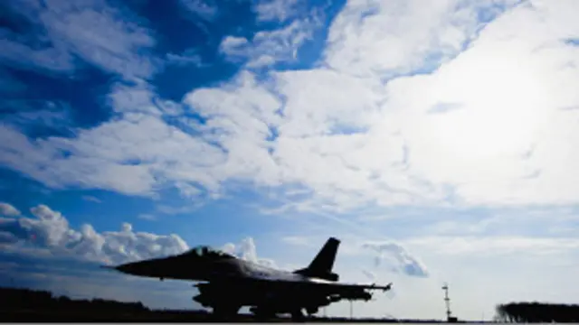 ناتو فرماندهی نیروهای نظامی را در عملیات لیبی بر عهده دارد