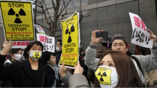 Banyak warga Jepang mengecam praktik kerja Tepco di PLTN Fukushima Daiichi