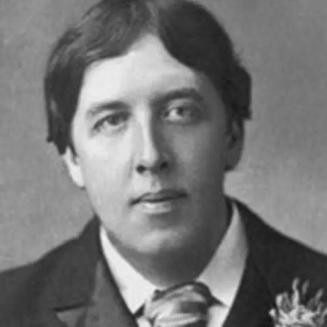 اسکار وایلد (Oscar Wilde)، شاعر و نمایشنامه نویس ایرلندی، که «کلمات قصار» زیاد دارد. 