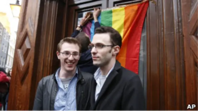 Джонатан Уильямс и Джеймс Булл