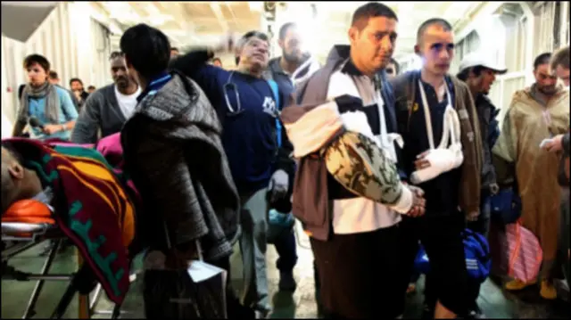 Người bị thương sơ tán khỏi Misrata