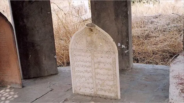 نقش آقای کریم در زندگی امپراتور بریتانیا در زادگاهش در آگرا تا حد زیادی فراموش شده و تعداد اندکی اهمیت تاریخی او را می دانند.

