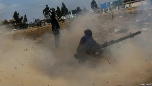 Pemberontak Libia di Misrata 200411