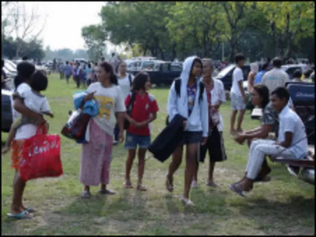 Thai evacuees