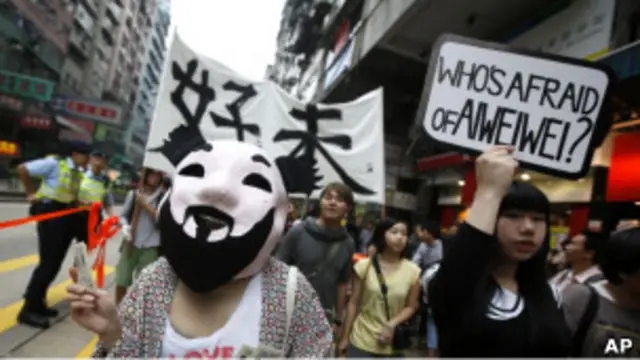 demo mendukung ai weiwei