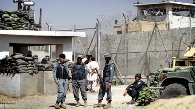 जेलब्रेक की कई घटनाओं को अल-कायदा के चरमपंथियों ने अंजाम दिया है