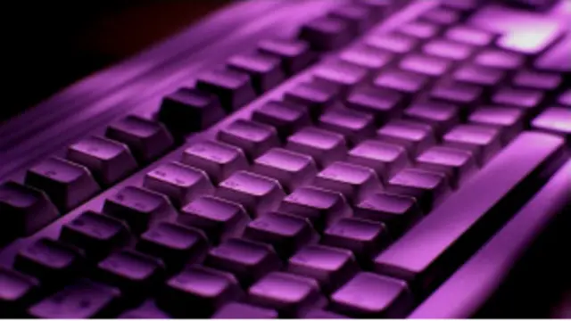 Teclado morado