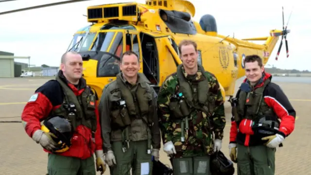 威廉王子曾駕駛海王直升機