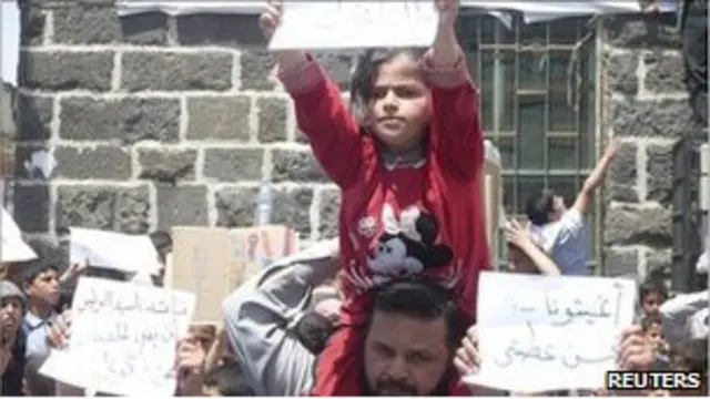 Warga berdemonstrasi lagi di Suriah