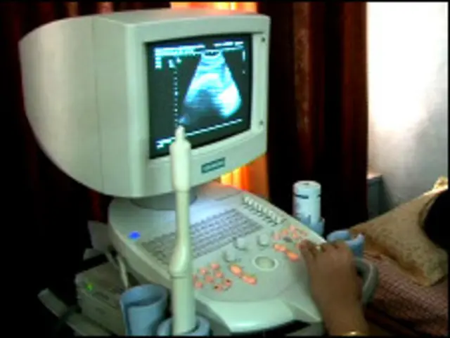 लिंग जांच के लिए अल्ट्रासाउंड मशीनों का गैरकानूनी इस्तेमाल किया जा रहा है.