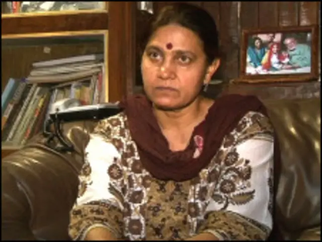 समाजसेवी चाहते हैं कि राज्य सरकार बाहर से लाई लड़कियों की गिनती कर उनकी स्थिति पर रिपोर्ट बनाएं.