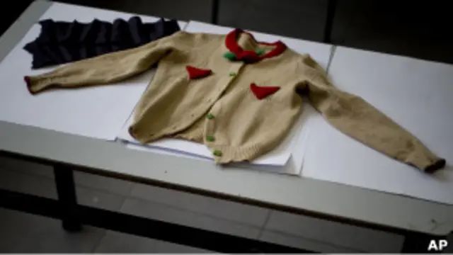 ملابس احدى ضحايا المحرقة