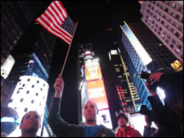 Nova-iorquinos reagem à notícia da morte de Osama Bin Laden (Getty Images)