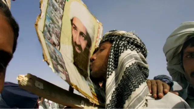 دولتِ اسلامیہ نے القاعدہ کو ایک جانب دھکیل کر اپنے آپ کو عالمی جہاد کا معیار بنا دیا ہے