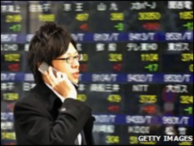 Giá cổ phiếu của các hãng năng lượng đã xuống mạnh sau khi chính phủ công bố kế hoạch có thêm thử nghiệm hôm thứ Tư.