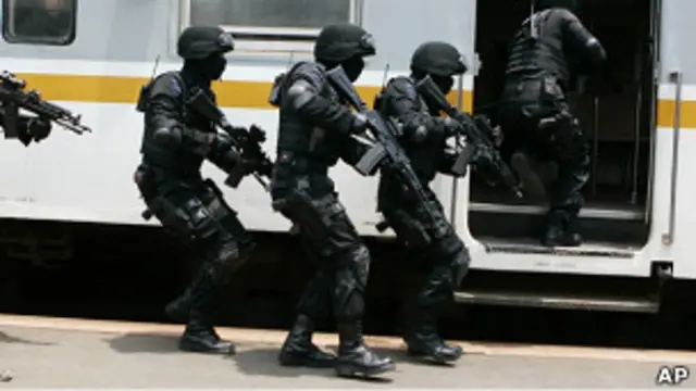 印尼特警反恐演习