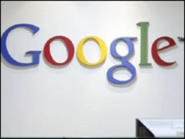 گوگل نے خبردار کیا ہے کہ ایسے افراد جو پرانے ورژن استعمال کرنے پر اکتفا کریں گے، انہیں اِن خدمات سے ہاتھ دھونا پڑیں گے۔