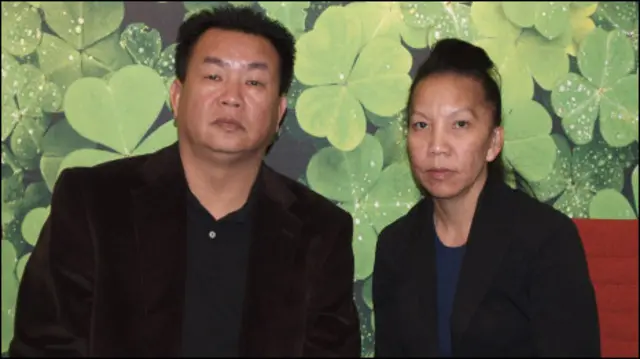 Ông Bay Lee và bà Mao Khang đến Wausau, Wisconsin từ Lào