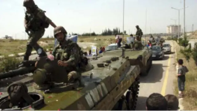 Tentara Suriah masih mengepung Deraa meski sempat menyatakan penarikan mundur.