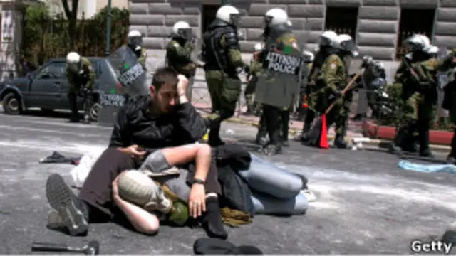 Unjuk rasa kerap terjadi di Yunani karena kecewa dengan buruknya ekonomi.