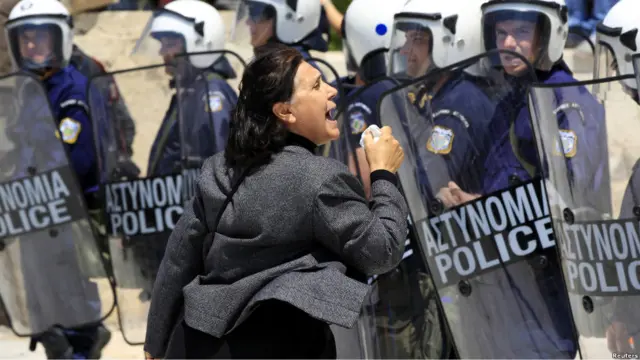 Unjuk rasa di Yunani memprotes pemotongan anggaran