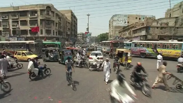 कराची सड़क