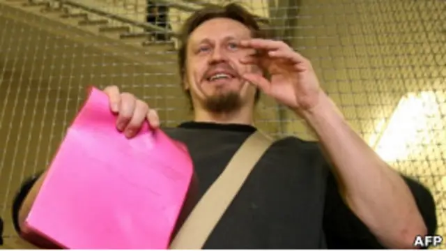 Лидер арт-группы "Война" Олег Воротников