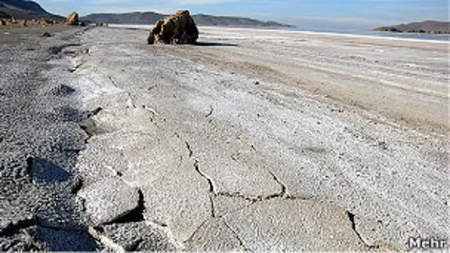دریاچه ارومیه خشک