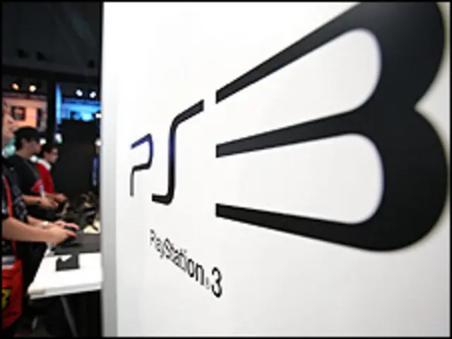 सोनी प्ले स्टेशन वीडियो गेम नेटवर्क को फिर से चालू किया जा रहा है