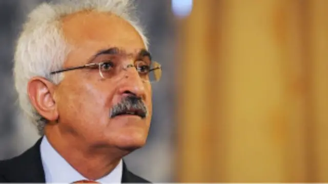 رنگین دادفر اسپنتا