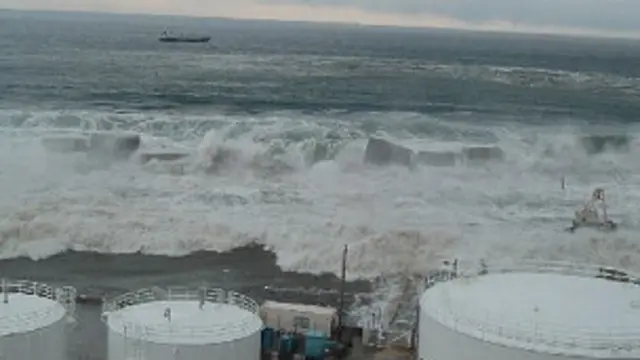 Nhật thừa nhận hiện vẫn còn một nhà máy điện hạt nhân ở Fukushima bị rò rỉ phóng xạ.