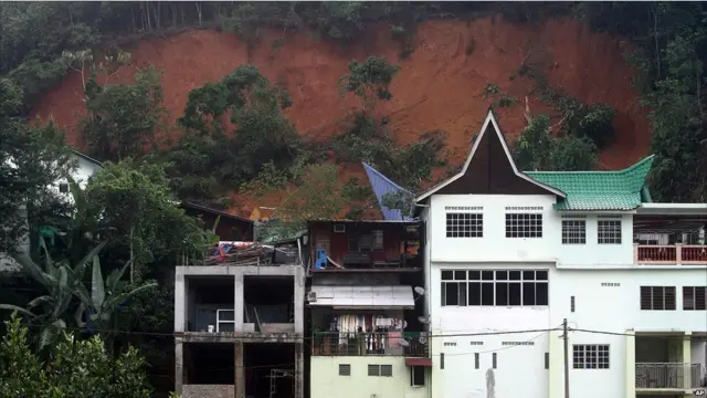 Panti asuhan al-Taqwa berada di lereng bukit yang curam