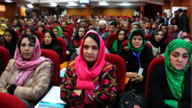 مجلس خواستار توضیحات کتبی وزیران در باره بودجه توسعه ای سال ۱۳۸۹ شده است