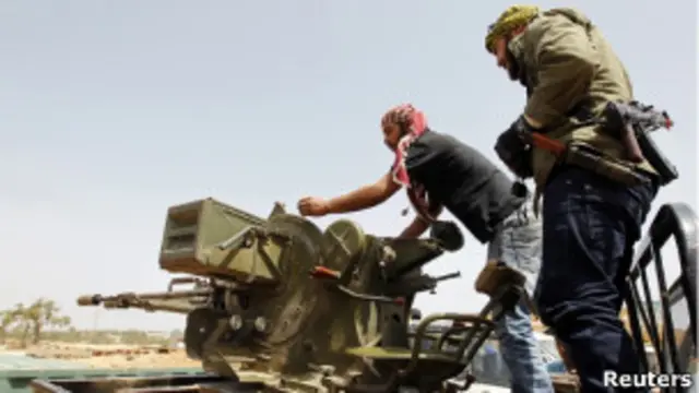 Ливийские повстанцы в Мисрате