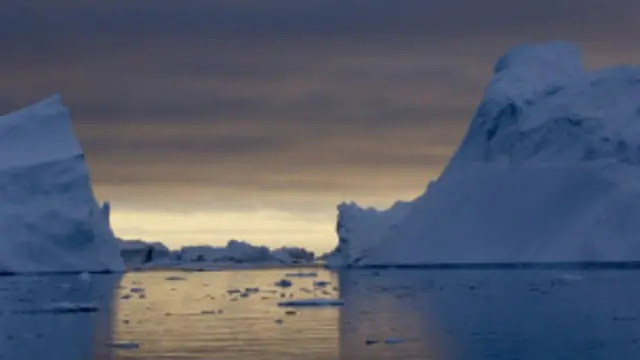 گرینلد دارای منابع معدنی از جمله آلومینیوم و یاقوت نیز هست