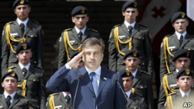 Во время президентства Михаила Саакашвили россияне начали называть Грузию в числе главных врагов Москвы