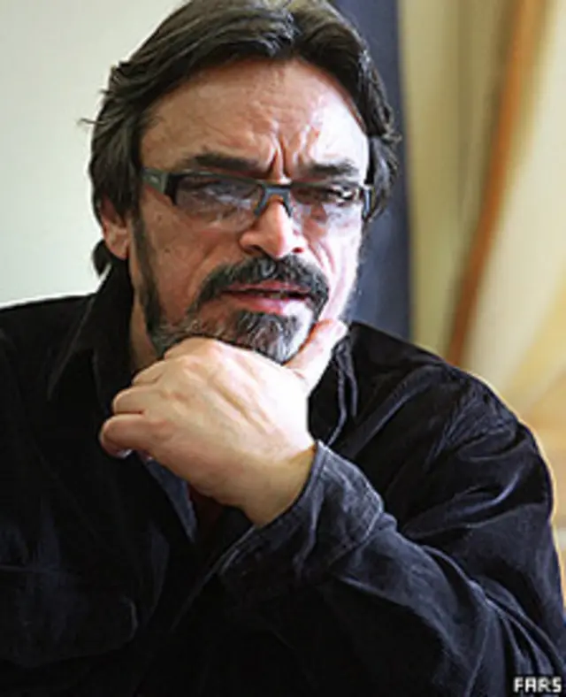 حسین علیزاده به طعنه گروهش را 'همآقایان' خوانده